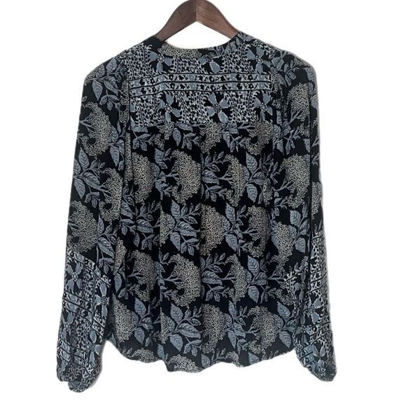 Elan Blue Floral Print V-Neck Button Up Tassel Blouse Top - Picture 4 of 7